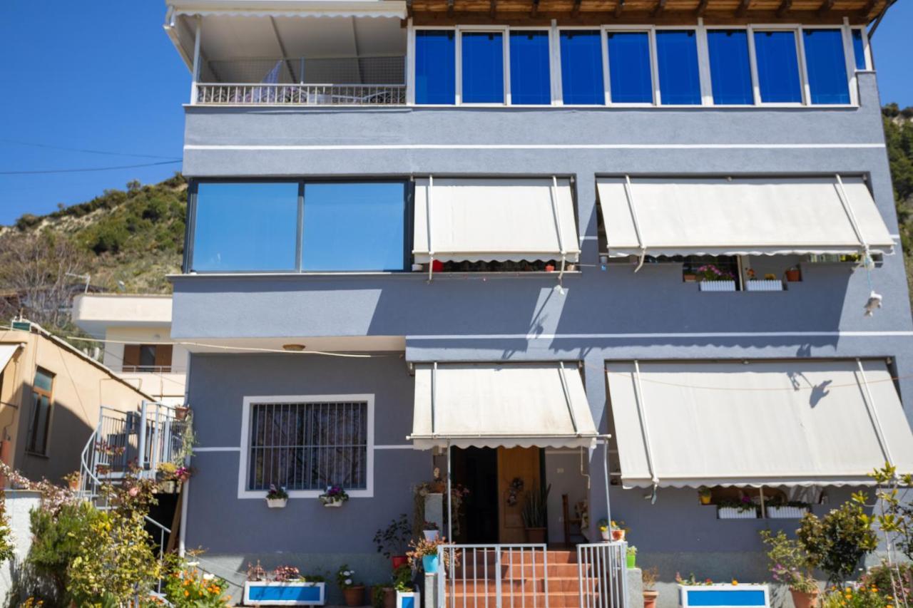 Vila Aulona Villa Vlore Exterior photo